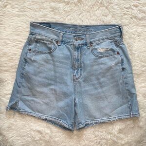 American Eagle highest rise baggy short women’s 4 denim distressed jean shorts